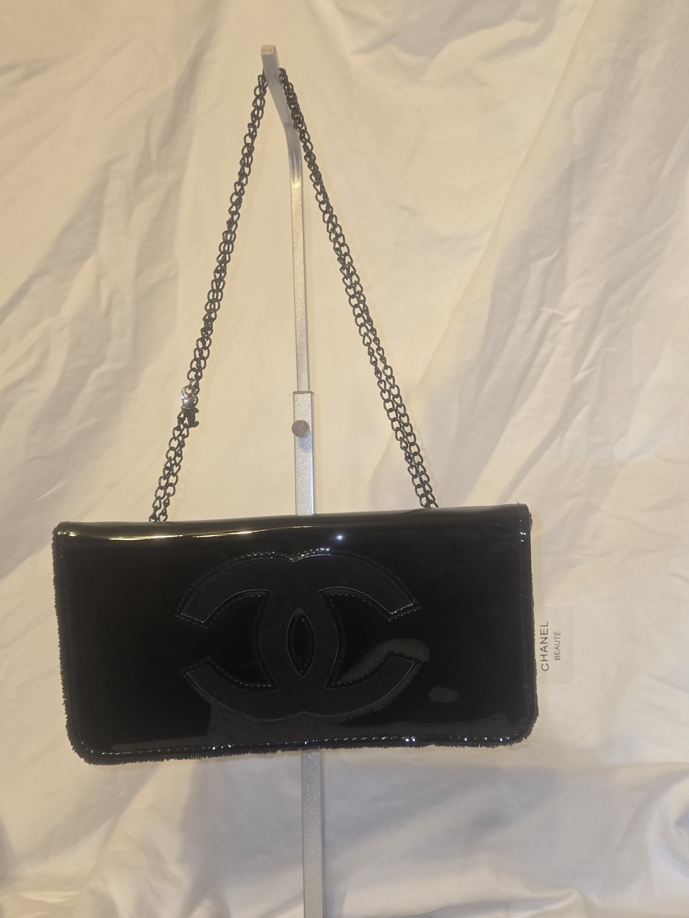 Chanel Beauty Black Patent Logo VIP Crossbody Clutch - Picture 3 of 8